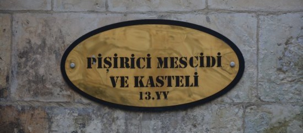 Pişirici Mescidi ve Kasteli Hakkında