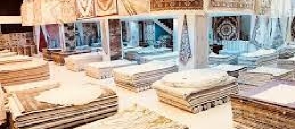 Gaziantep'te Alışveriş Cazibesi: El Yapımı Halılar