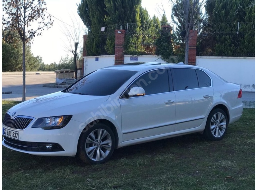 HATASIZ BOYASIZ PRESTİGE (EN DOLUSU) 94000 KM DİZEL OTOMATİK