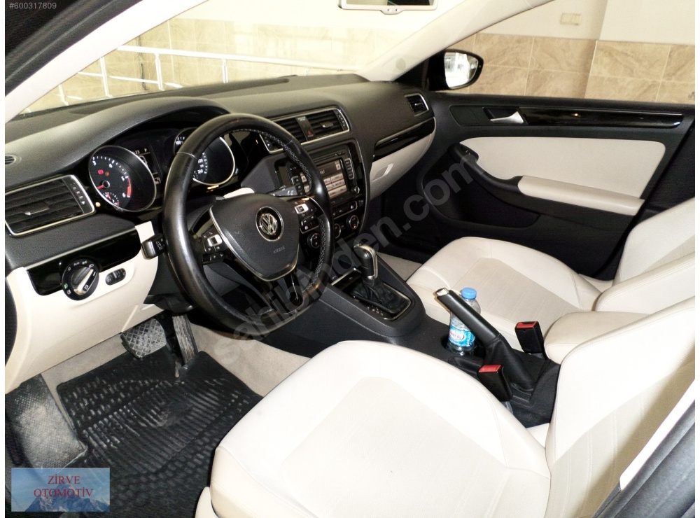 VOLKSWAGEN JETTA 1.6 TDİ COMFORTLİNE DSG YENİ KASA
