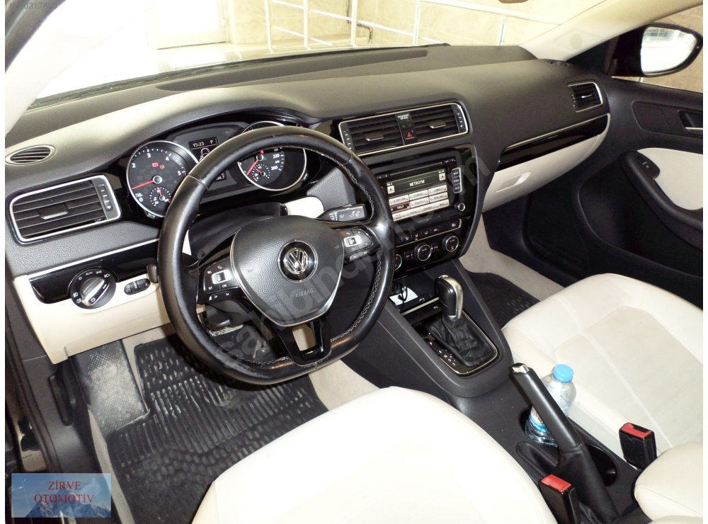 VOLKSWAGEN JETTA 1.6 TDİ COMFORTLİNE DSG YENİ KASA