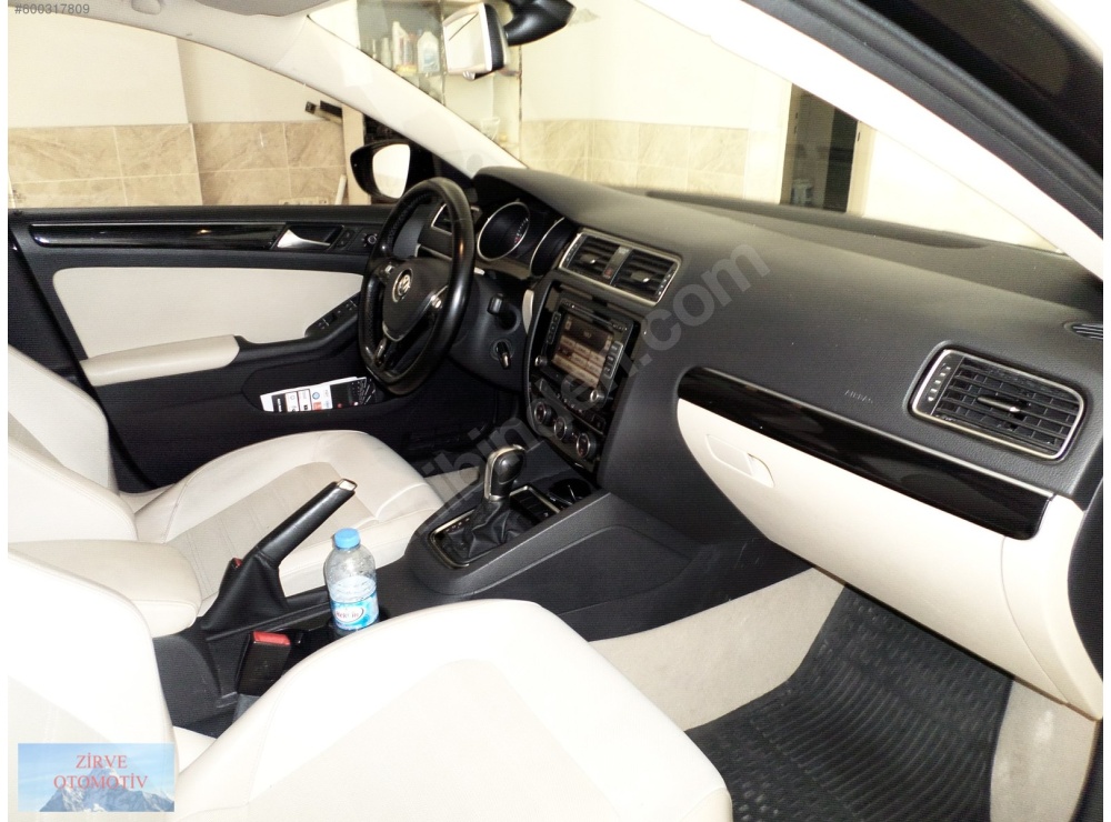 VOLKSWAGEN JETTA 1.6 TDİ COMFORTLİNE DSG YENİ KASA