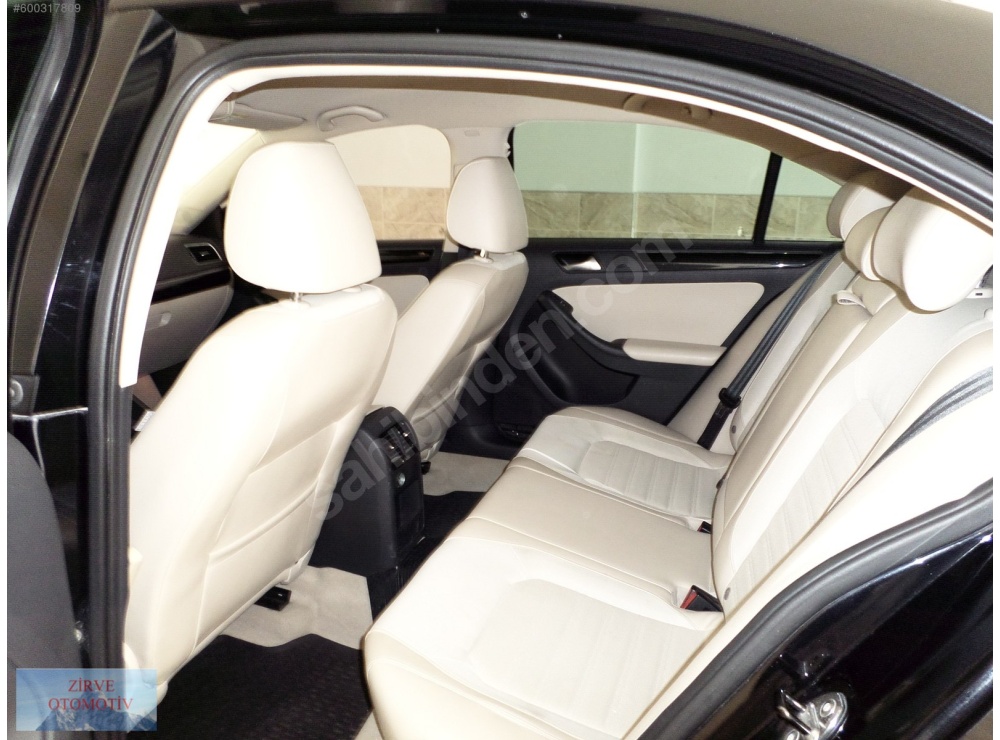 VOLKSWAGEN JETTA 1.6 TDİ COMFORTLİNE DSG YENİ KASA