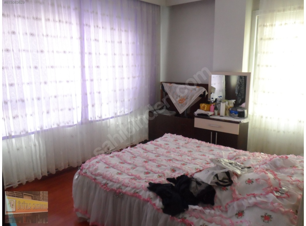 ÜNÜVAR EMLAK'TAN 2.KAT 150 M2 3+1 DOGALĞAZ KOMBİLİ DAİRE.