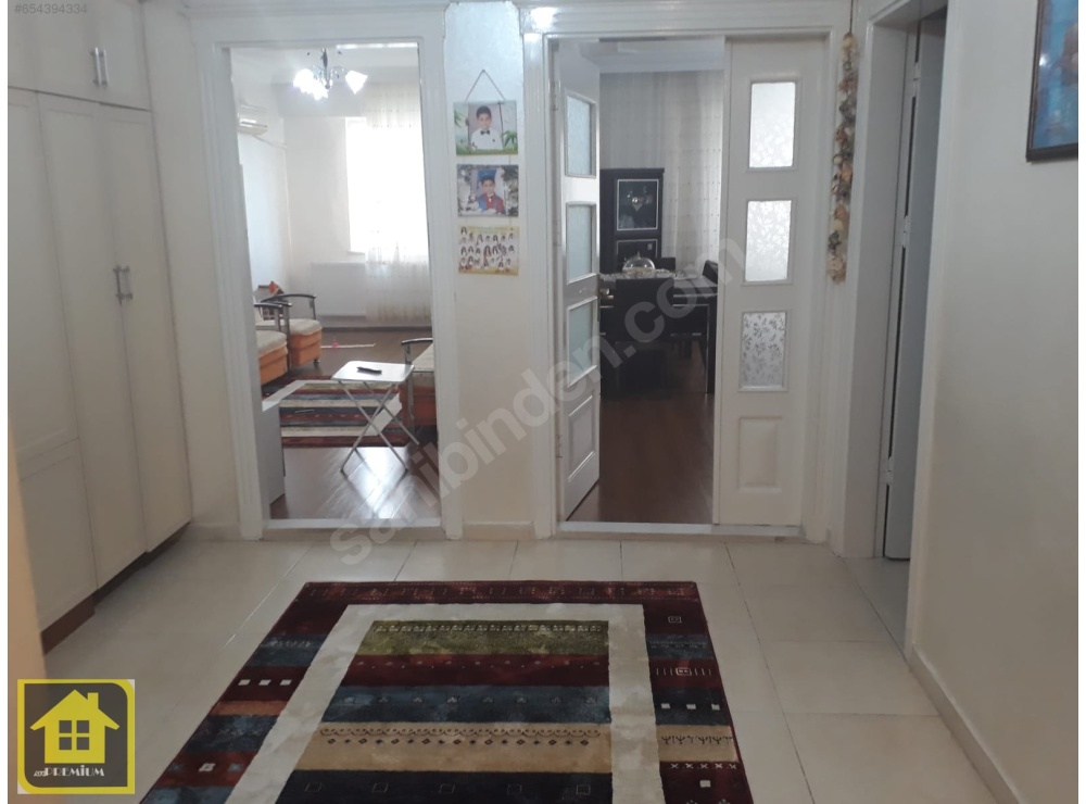 GAZİKENT'TE FERAH VE BAKIMLI 3+1 SATILIK DAİRE