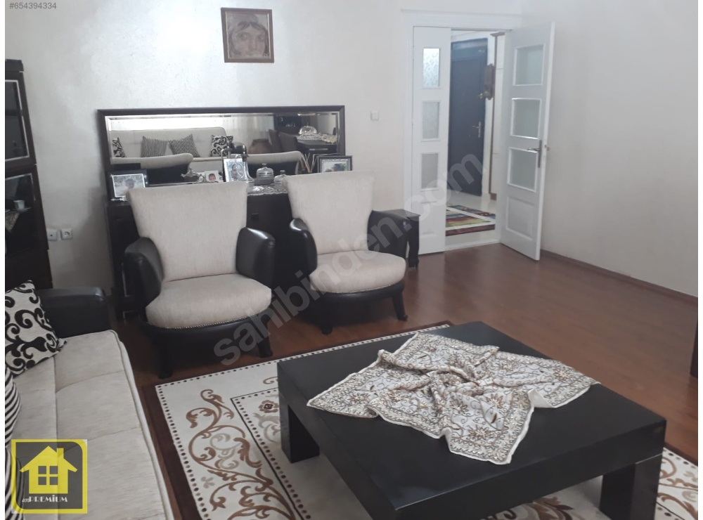 GAZİKENT'TE FERAH VE BAKIMLI 3+1 SATILIK DAİRE