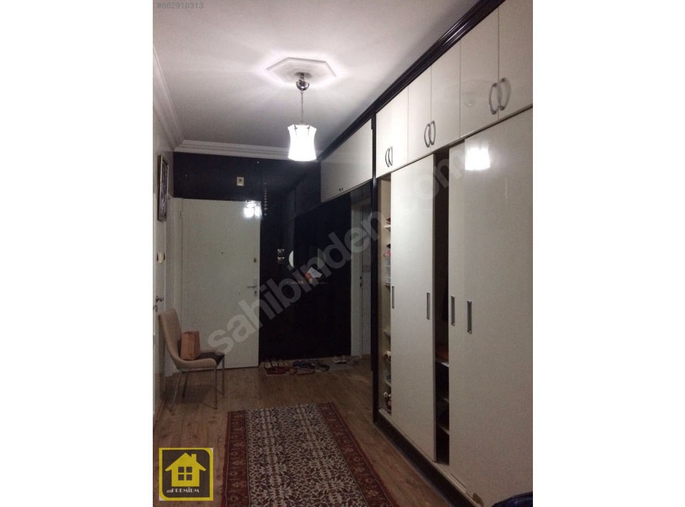 KARATAŞ MERKEZDE TRAMVAY YANI ARA KAT 3+1 SATILIK DAİRE