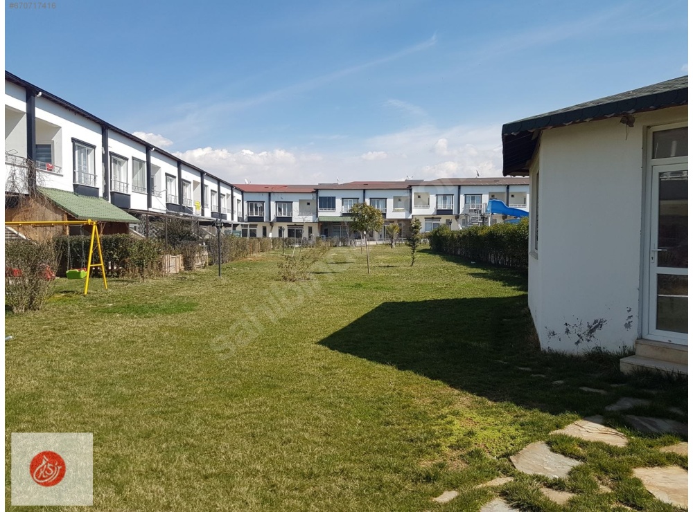 FLORYA GARDEN VİLLALLARINDA SATILIK 2+1 EŞYALI DAIRE