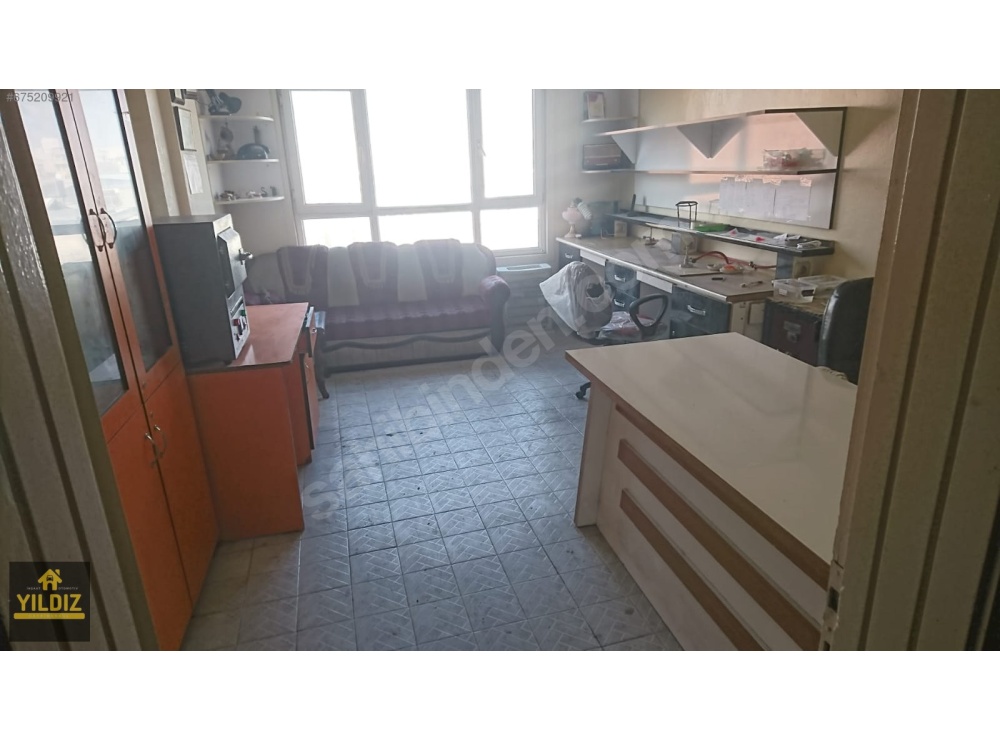 ANTEPİN MERKEZİNDE GAZİLER CADDESİNDE SATILIK OFİS..!
