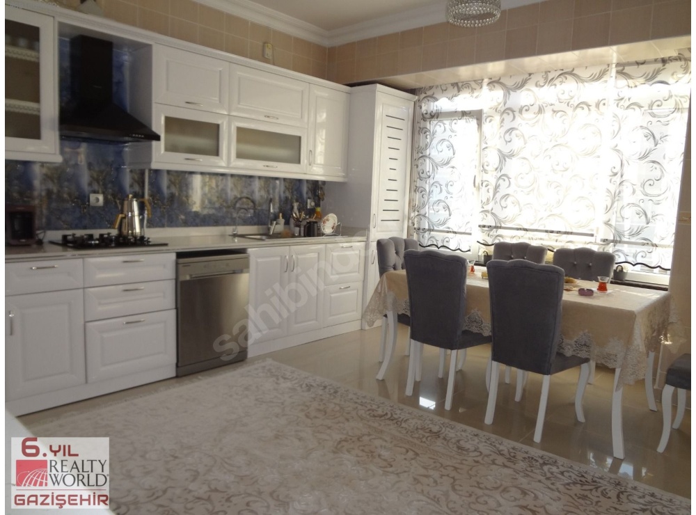 ATATÜRK MAHALLESİNDE 3+1 SATILIK DAİRE