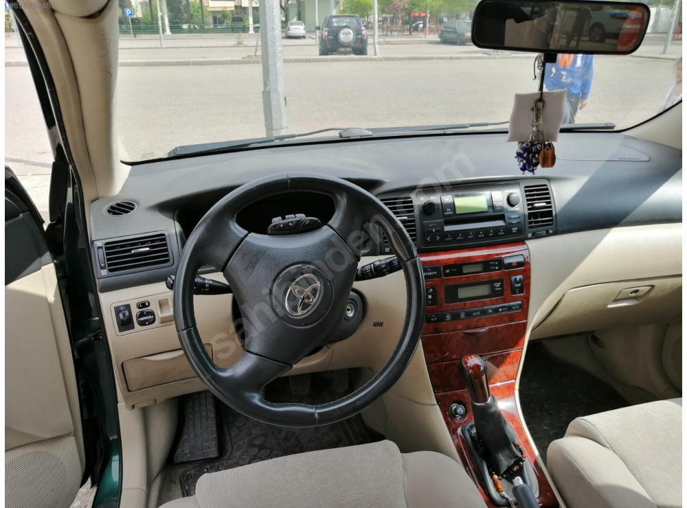 Memurdan Düşük KM Tertemiz COROLLA-Servis Bakımlı