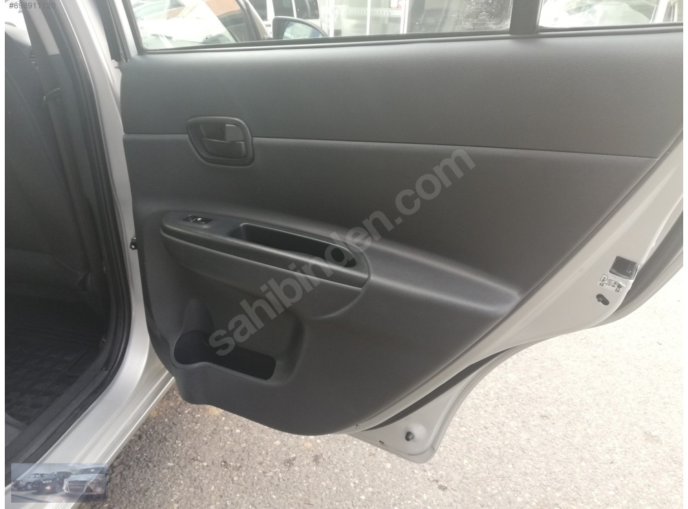 KUSURSUZ TEMİZLİKTE DİZEL SADECE 105'BİNDE ABS&ESP ACCENT ERA