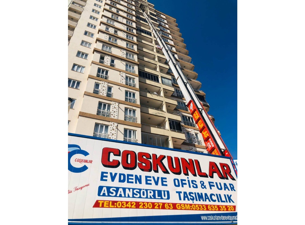 Kiralık Asansörlü evden eve taşımacılık aracı