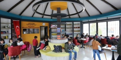 Millet Kıraathanesi Sıcak Ortam Sunuyor