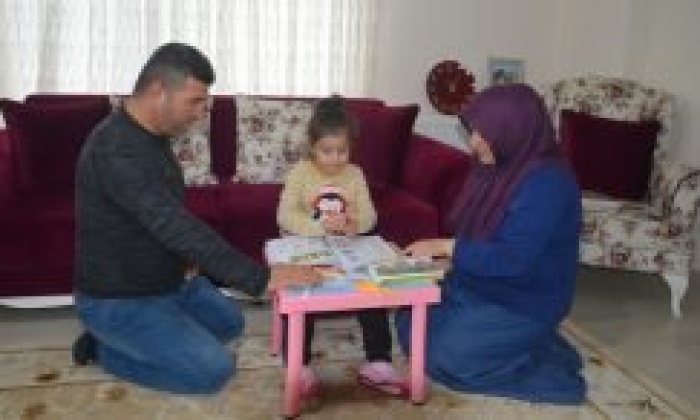 kızlarının tedavisi için yardım bekliyorlar