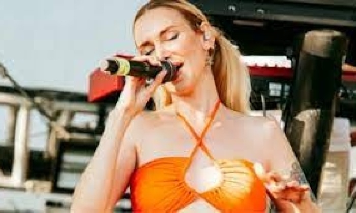 Gökçe'yle Balkan Gecesi konserleri