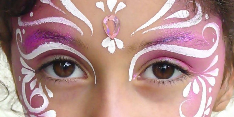 Doğal Yüz Boyası Yapmak İçin Tarifler